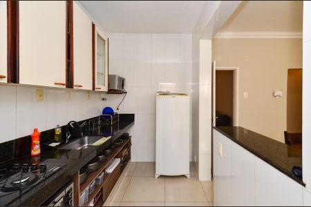Apartamento à venda com 120m², 3 quartos e sem vaga Apartamento à venda com 120m², 3 quartos e sem vagaCozinha