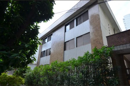 Apartamento à venda com 120m², 3 quartos e sem vaga Apartamento à venda com 120m², 3 quartos e sem vagaFachada
