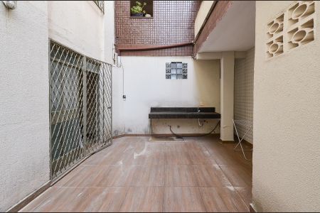 Apartamento à venda com 120m², 3 quartos e sem vaga Apartamento à venda com 120m², 3 quartos e sem vagaÁrea Privativa