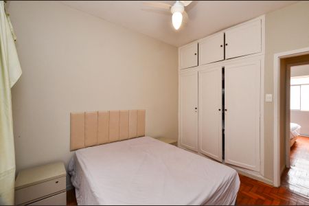Apartamento à venda com 120m², 3 quartos e sem vaga Apartamento à venda com 120m², 3 quartos e sem vagaQuarto 1