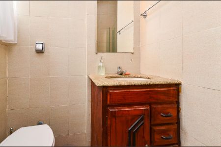 Apartamento à venda com 120m², 3 quartos e sem vaga Apartamento à venda com 120m², 3 quartos e sem vagaBanheiro Suíte