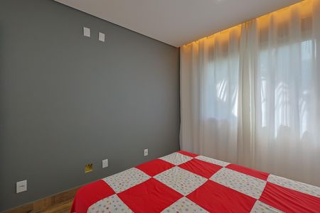 Casa de condomínio para alugar com 305m², 3 quartos e 4 vagas