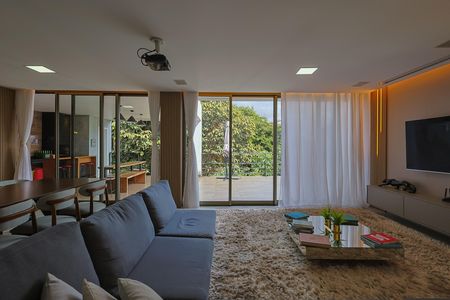 Casa de condomínio para alugar com 305m², 3 quartos e 4 vagas