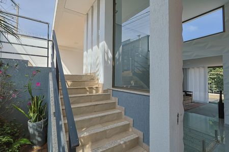 Casa de Condomínio para alugar com 3 quartos, 305m² em Buritis, Belo Horizonte
