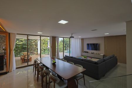 Casa de condomínio para alugar com 305m², 3 quartos e 4 vagas