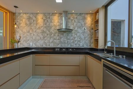 Casa de condomínio para alugar com 305m², 3 quartos e 4 vagas