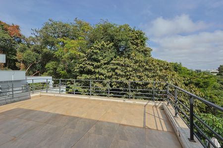 Casa de condomínio para alugar com 305m², 3 quartos e 4 vagas