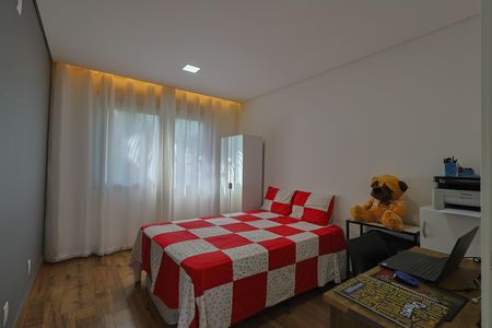 Casa de condomínio para alugar com 305m², 3 quartos e 4 vagas