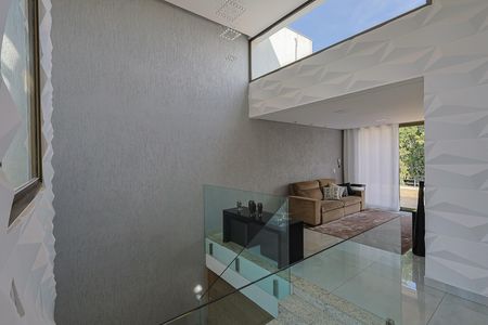 Casa de condomínio para alugar com 305m², 3 quartos e 4 vagas