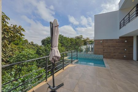 Casa de condomínio para alugar com 305m², 3 quartos e 4 vagas