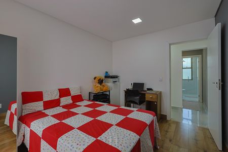 Casa de condomínio para alugar com 305m², 3 quartos e 4 vagas