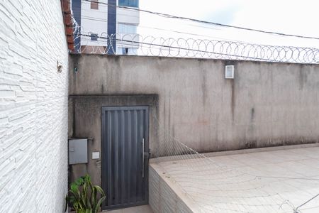 Casa para alugar com 390m², 3 quartos e 2 vagas Casa para alugar com 390m², 3 quartos e 2 vagasEntrada