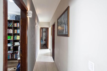 Casa para alugar com 390m², 3 quartos e 2 vagas Casa para alugar com 390m², 3 quartos e 2 vagasCorredor