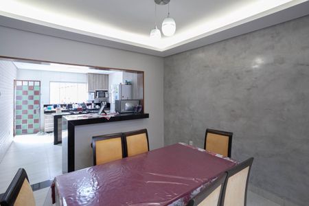 Casa para alugar com 390m², 3 quartos e 2 vagas Casa para alugar com 390m², 3 quartos e 2 vagasCopa