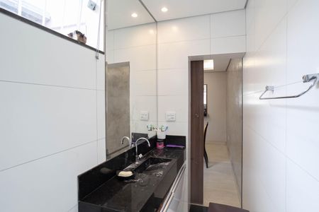 Casa para alugar com 390m², 3 quartos e 2 vagas Casa para alugar com 390m², 3 quartos e 2 vagasBanheiro social