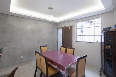 Casa para alugar com 390m², 3 quartos e 2 vagas Casa para alugar com 390m², 3 quartos e 2 vagasCopa