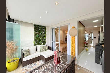Apartamento para alugar com 68m², 2 quartos e 1 vagaVaranda