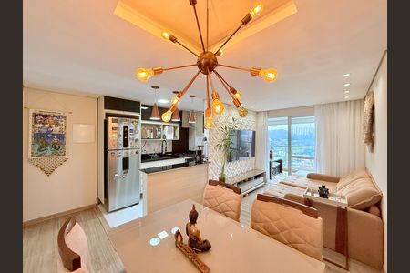 Apartamento para alugar com 68m², 2 quartos e 1 vagaSala