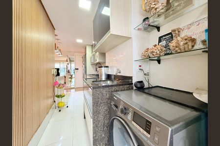 Apartamento para alugar com 68m², 2 quartos e 1 vagaÁrea de Serviço
