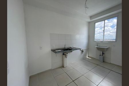 Cozinha de apartamento para alugar com 2 quartos, 55m² em Buritis, Belo Horizonte