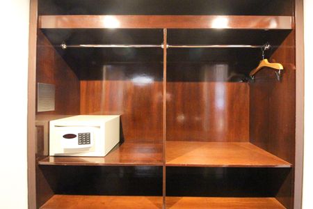 Apartamento para alugar com 60m², 1 quarto e 1 vaga Apartamento para alugar com 60m², 1 quarto e 1 vagaCloset do quarto