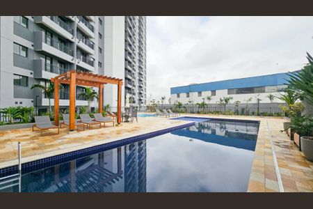 Apartamento à venda com 42m², 2 quartos e sem vaga Apartamento à venda com 42m², 2 quartos e sem vagaÁrea comum - Piscina