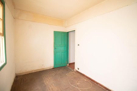 QUARTO 2 de casa à venda com 2 quartos, 240m² em Vila Vitorio Mazzei, São Paulo