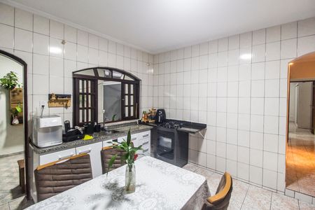 Casa à venda com 143m², 2 quartos e 2 vagas Casa à venda com 143m², 2 quartos e 2 vagasCozinha