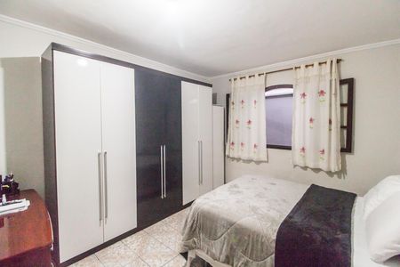 Casa à venda com 143m², 2 quartos e 2 vagas Casa à venda com 143m², 2 quartos e 2 vagasQuarto 2