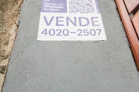 Casa à venda com 143m², 2 quartos e 2 vagas Casa à venda com 143m², 2 quartos e 2 vagasVista da Rua