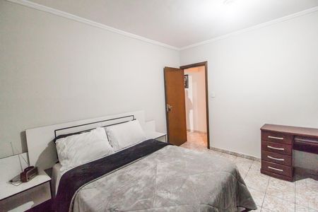 Casa à venda com 143m², 2 quartos e 2 vagas Casa à venda com 143m², 2 quartos e 2 vagasQuarto 2