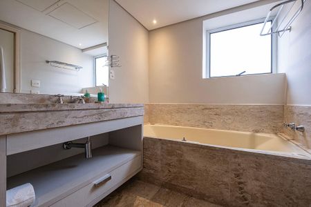 Apartamento para alugar com 186m², 3 quartos e 3 vagasSuíte 2