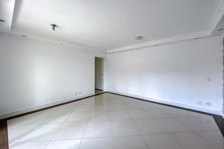 Apartamento para alugar com 72m², 2 quartos e 1 vaga