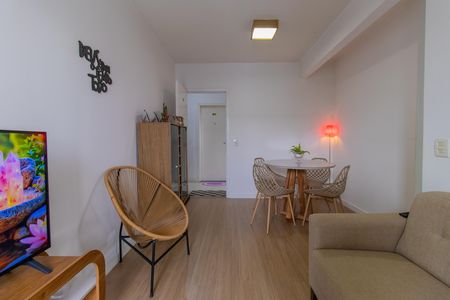 Apartamento para alugar com 50m², 2 quartos e 1 vaga Apartamento para alugar com 50m², 2 quartos e 1 vagaSala