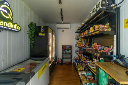 Apartamento para alugar com 50m², 2 quartos e 1 vaga Apartamento para alugar com 50m², 2 quartos e 1 vagaÁrea comum - Mini Mercado