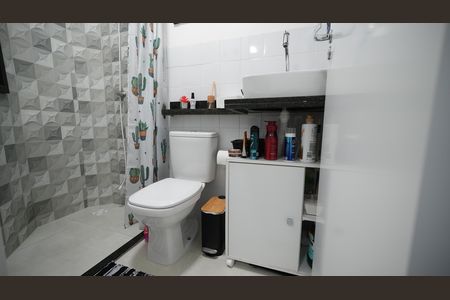 Apartamento à venda com 70m², 2 quartos e 2 vagasBanheiro Social