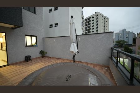Apartamento à venda com 70m², 2 quartos e 2 vagasSacada