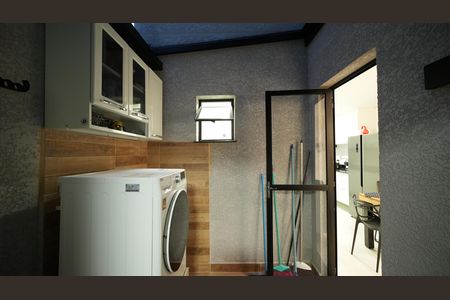 Apartamento à venda com 70m², 2 quartos e 2 vagasÁrea de Serviço