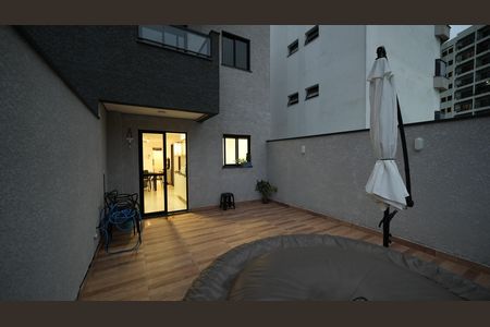 Apartamento à venda com 70m², 2 quartos e 2 vagasSacada
