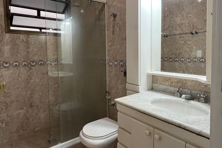 Apartamento para alugar com 189m², 3 quartos e 2 vagasBanheiro Social