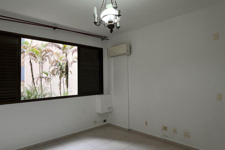 Apartamento para alugar com 189m², 3 quartos e 2 vagasSuíte
