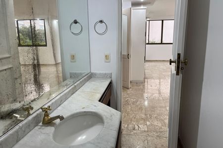 Apartamento para alugar com 189m², 3 quartos e 2 vagasLavabo