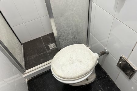 Apartamento para alugar com 189m², 3 quartos e 2 vagasBanheiro de serviço