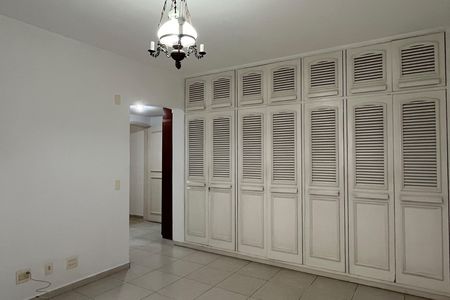 Apartamento para alugar com 189m², 3 quartos e 2 vagasSuíte