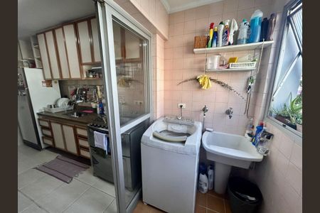 Apartamento à venda com 65m², 2 quartos e 1 vagaFoto 01