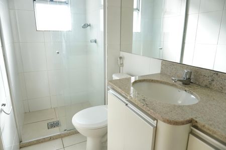 Apartamento à venda com 56m², 2 quartos e 1 vaga Apartamento à venda com 56m², 2 quartos e 1 vagaBanheiro da Suíte