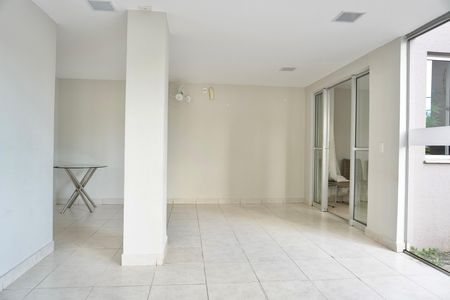 Apartamento à venda com 56m², 2 quartos e 1 vaga Apartamento à venda com 56m², 2 quartos e 1 vagaÁrea comum - Salão de festas