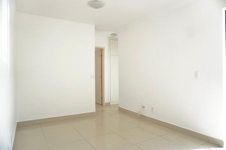 Apartamento à venda com 56m², 2 quartos e 1 vaga Apartamento à venda com 56m², 2 quartos e 1 vagaSala