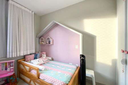 Apartamento à venda com 113m², 4 quartos e 4 vagasQuarto 3