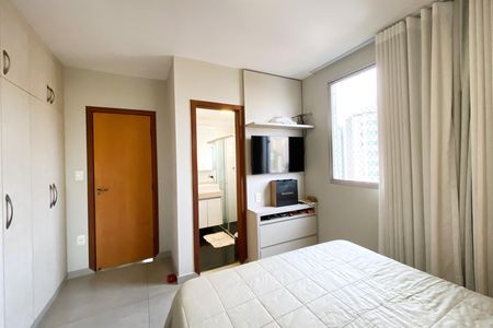 Apartamento à venda com 113m², 4 quartos e 4 vagasSuite 1